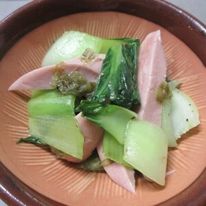 青梗菜と魚肉ソーセージ炒め